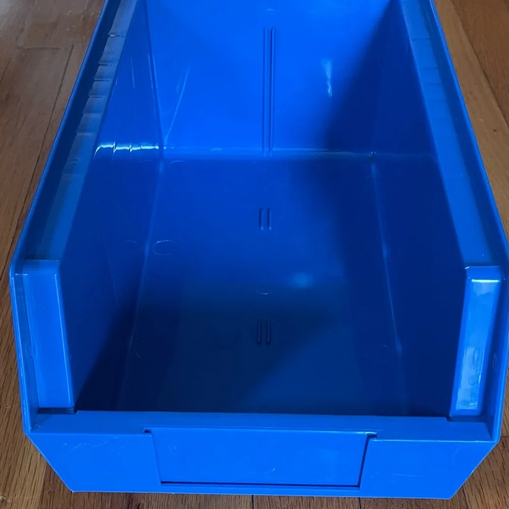 Blue Plastic Tote - QUS 241